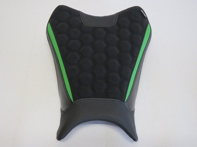 Hanaページ AWESOME（カー用品、スポーツ） トヨタ ランドクルーザー300用