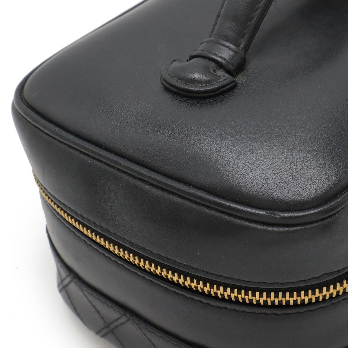 CHANEL シャネル