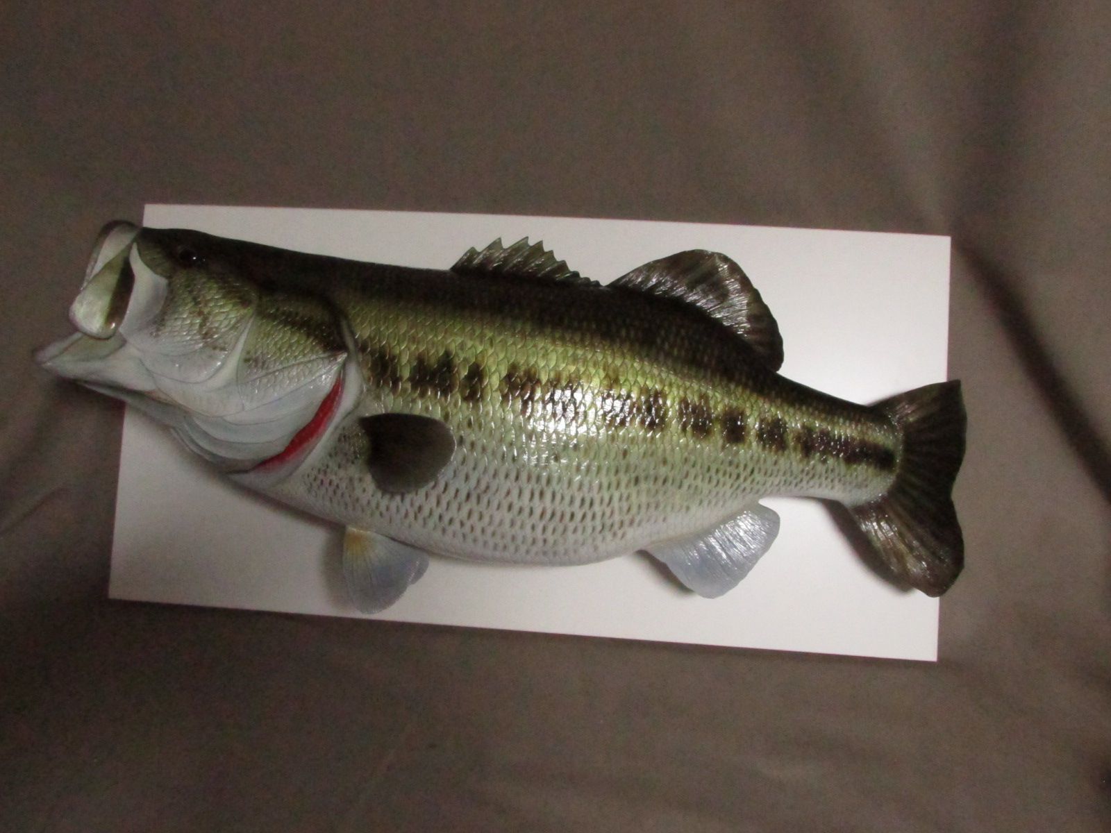 ハンドメイド 62cmブラックバス壁掛け 釣り フィギュア 魚模型