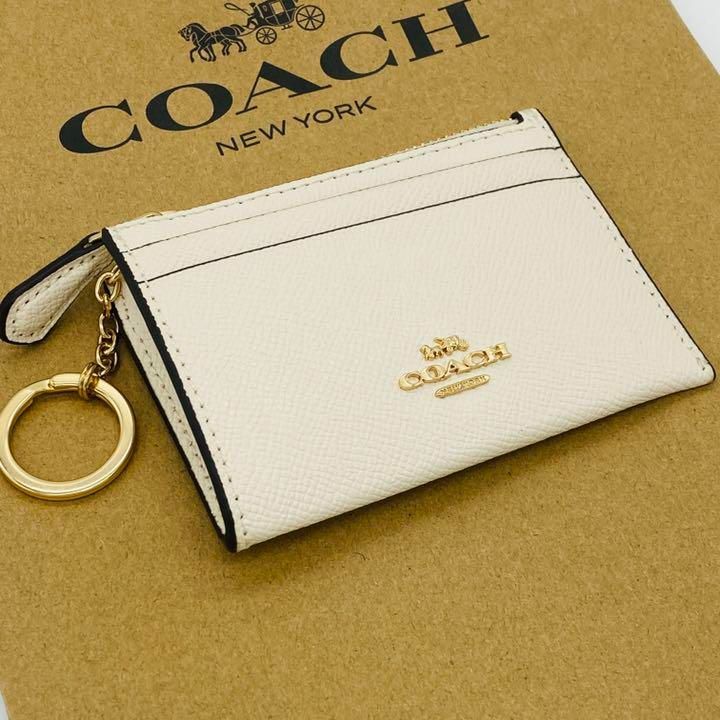 COACH コーチ　カードケース 小銭入れ財布　シグネチャー レインボーホワイト COACH コーチ カードケース 小銭入れ財布 シグネチャー レインボー