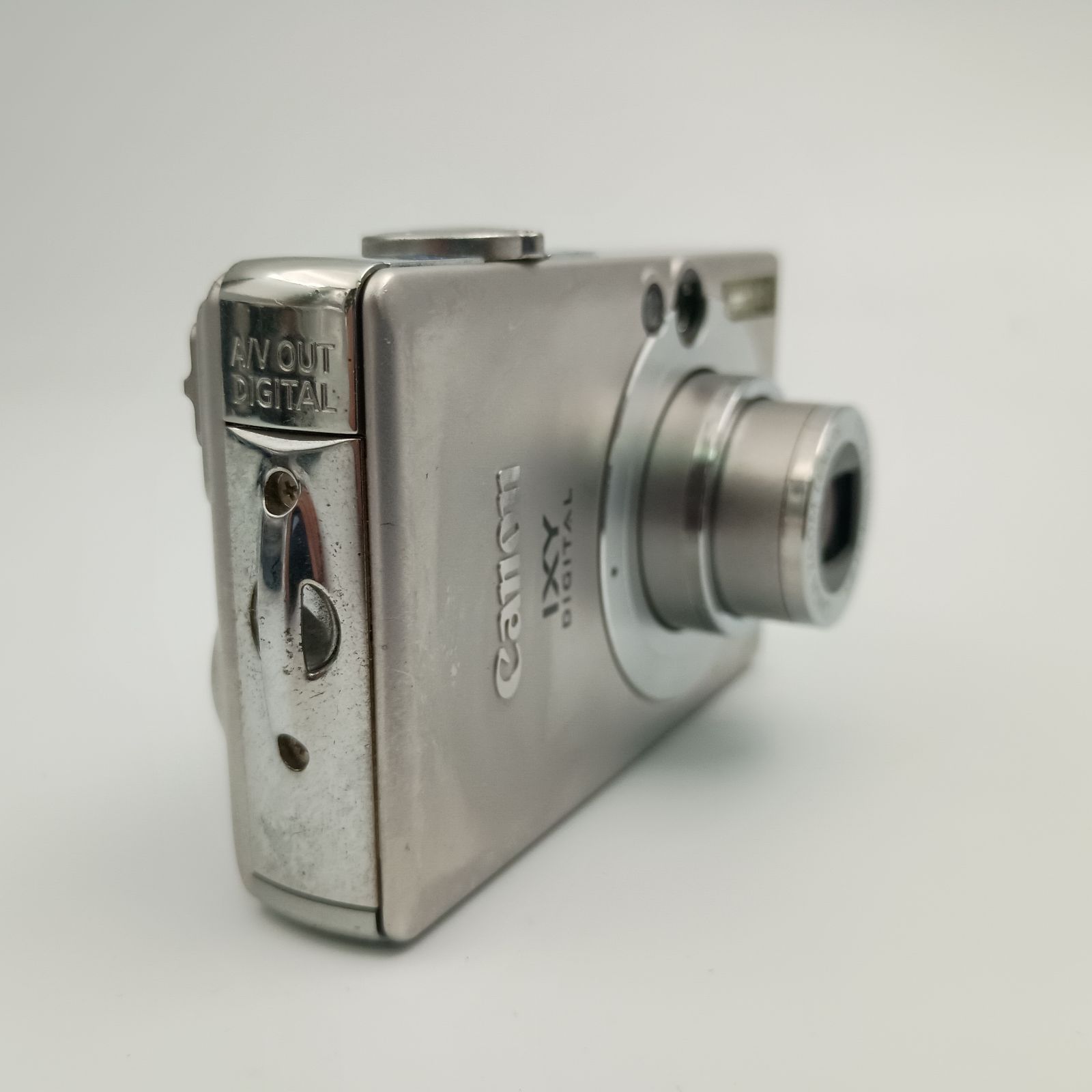 Canon IXY Digital 70 デジタルカメラ シルバー Canon IXY DIGITAL 70 Compact Camera Silver コンパクト