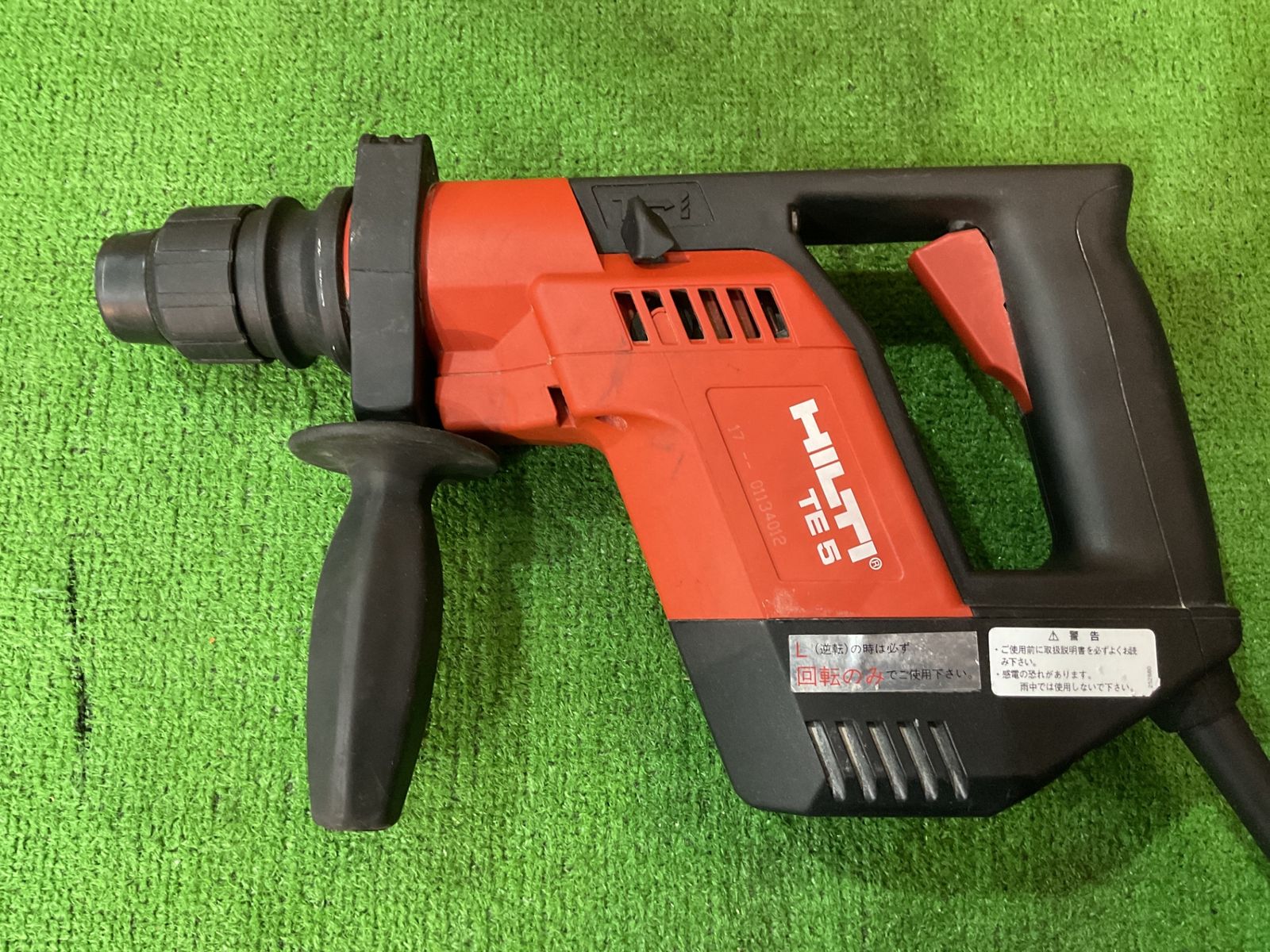 HILTI TE5 ハンマドリル 集じんシステム付 現状品 ケース有 付属品有 取説有 コンセントアダプタ曲り有 S|N 201001 ケ-151