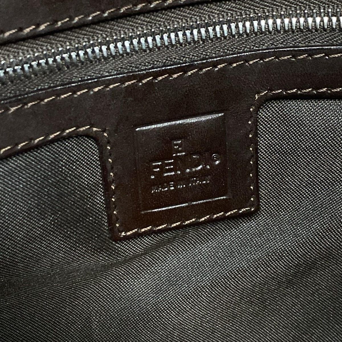フェンディ ショルダーバッグ
