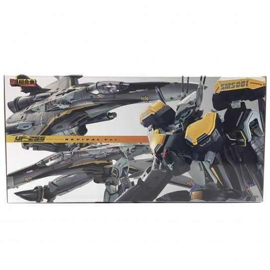 【未開封】DX超合金　アーマードメサイアバルキリー オズマ機　リバイバルVer マクロスF：VF-25S アーマードメサイアバルキリー（オズマ・リー