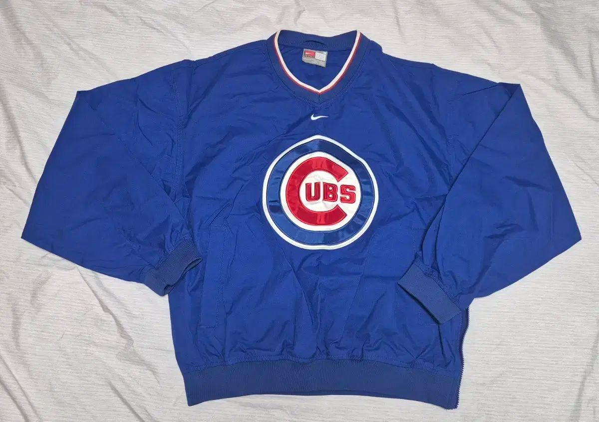 ナイキ MLB シカゴ カブス プルオーバー ウィンドブレーカー 野球ジャケット