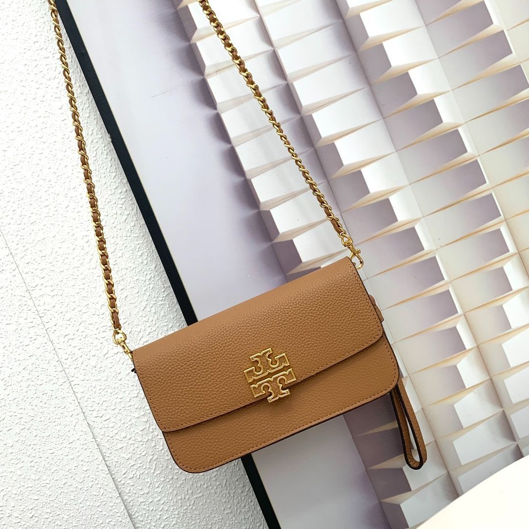 新品未使用】新品未使用 Tory Burch トリーバーチ 新作 クラッチバッグ 