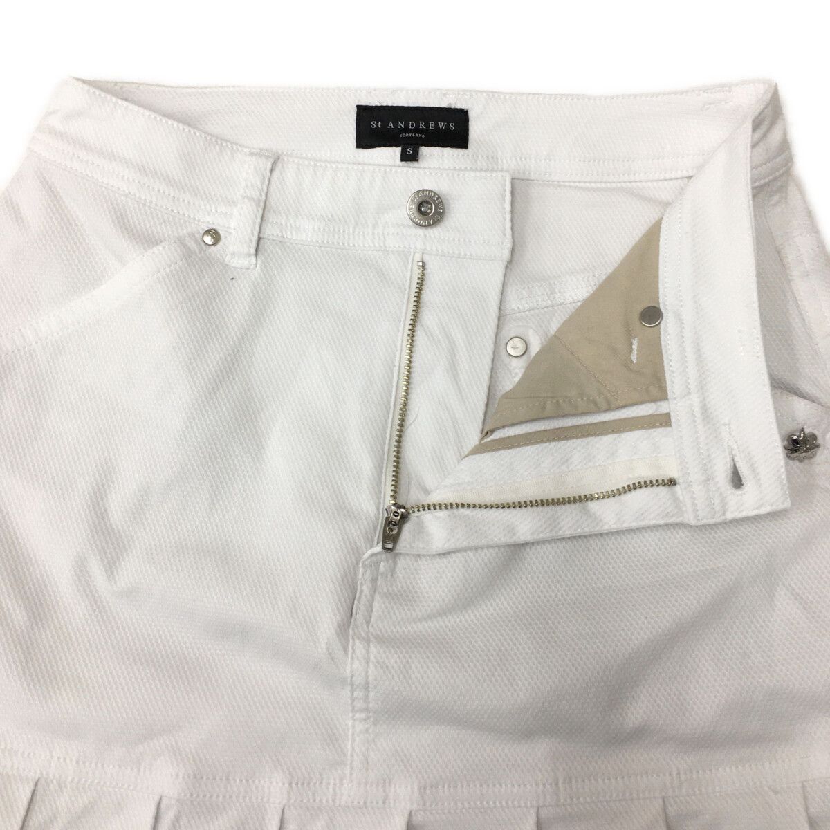St Andrews ホワイト プリーツスカート S St Andrews ホワイト プリーツスカート S