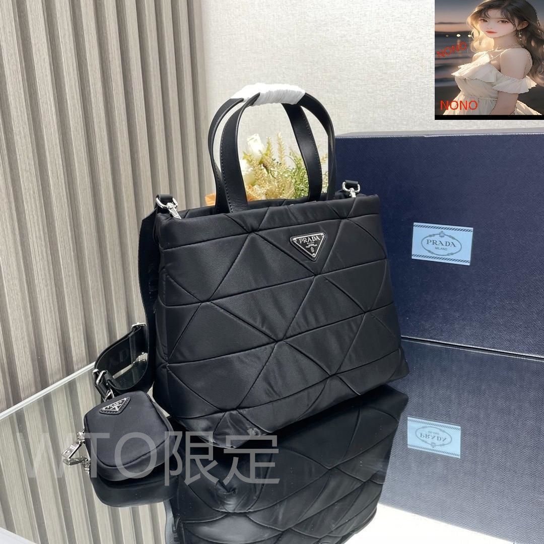 PRADA プラダ パデッド Re-Nylon ショルダーバッグ - メルカリ