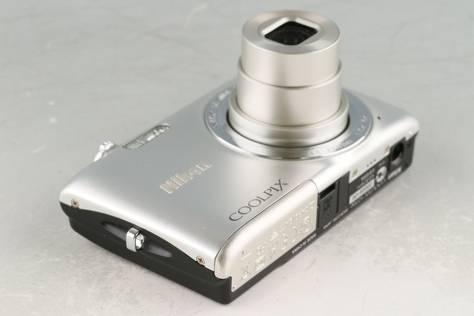 Coolpix S2700