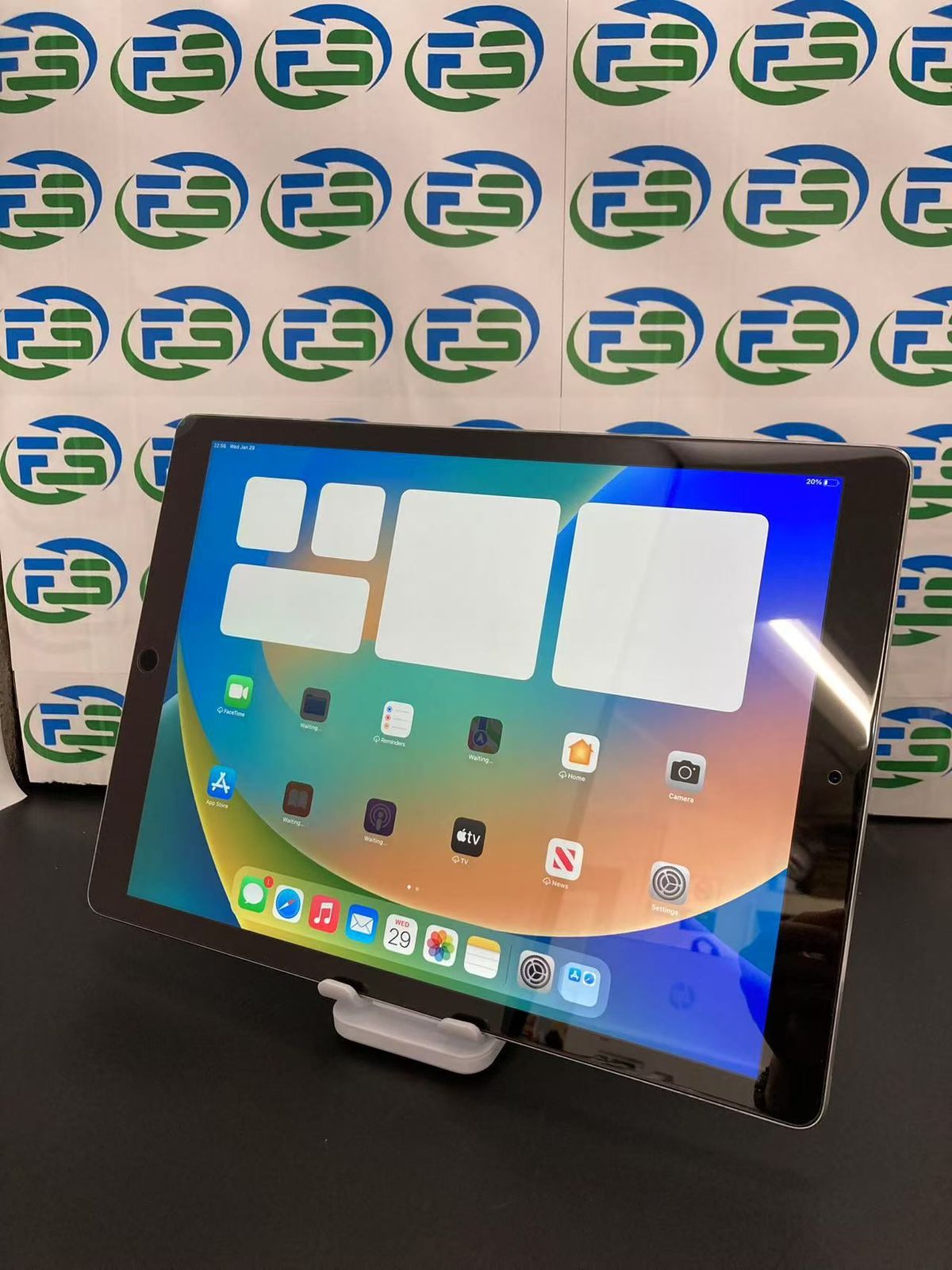 訳アリ iPad Pro 12.9インチ 第1世代 32GB スペースグレー Wi-Fiモデル