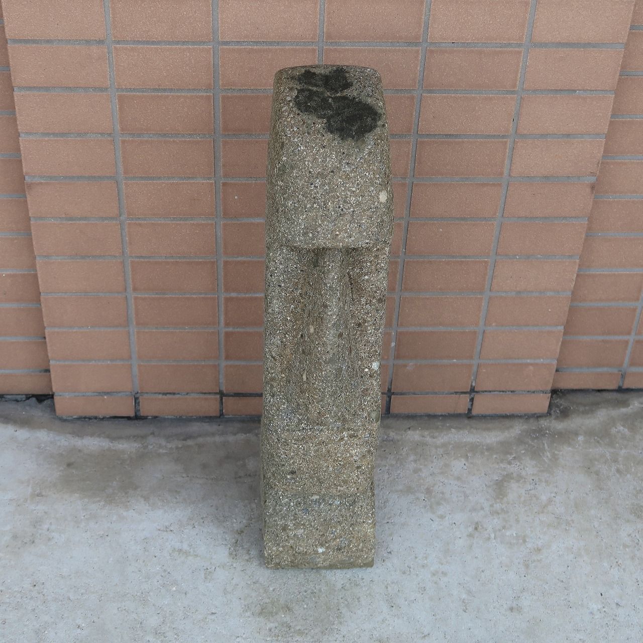 モアイの石像 天然石材