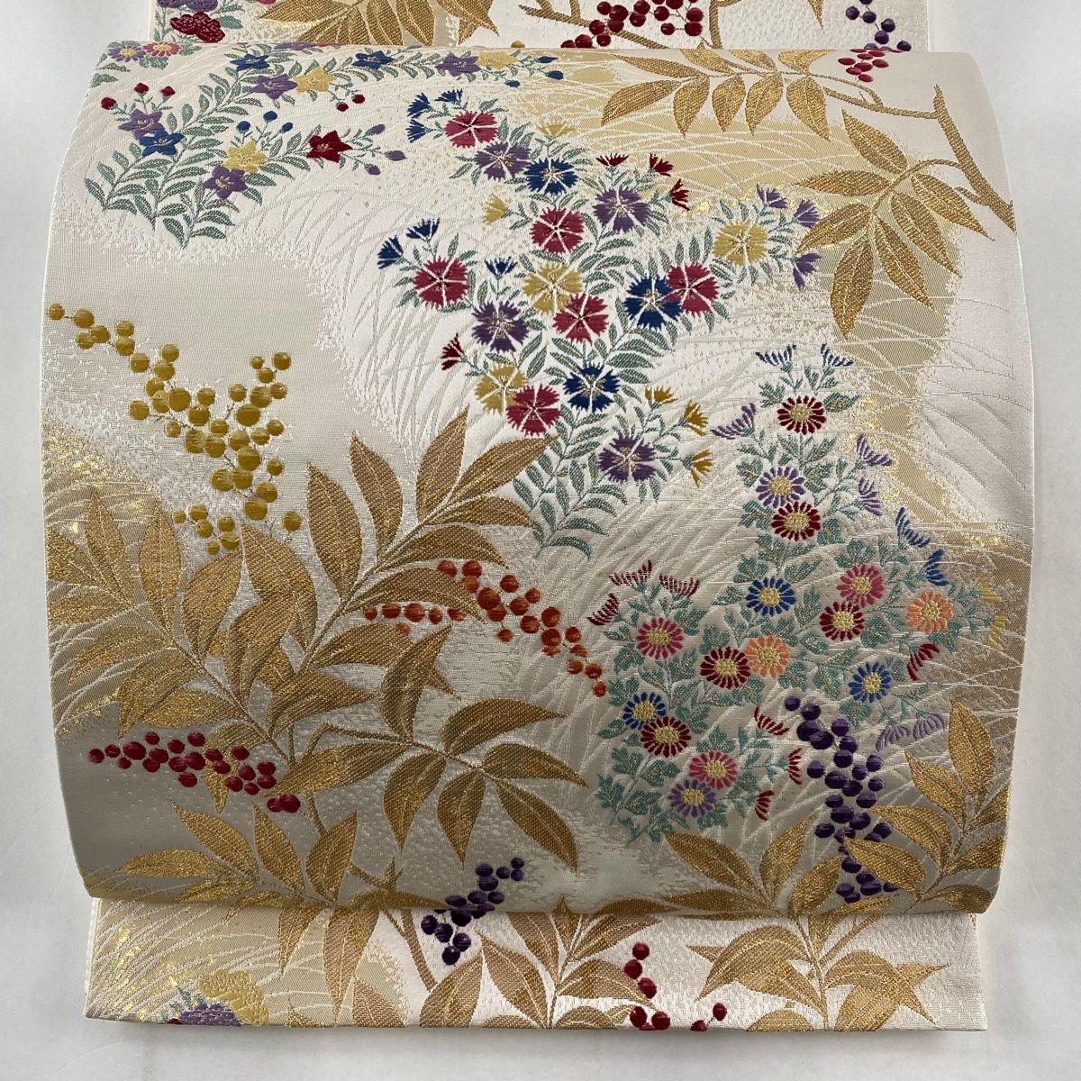 袋帯 美品 秀品 葉と実 草花 金糸 刺繍 クリーム 六通 正絹 【中古 