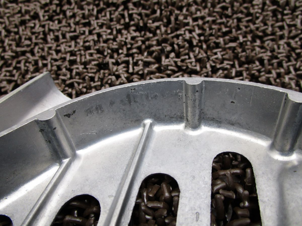 スプロケットカバー