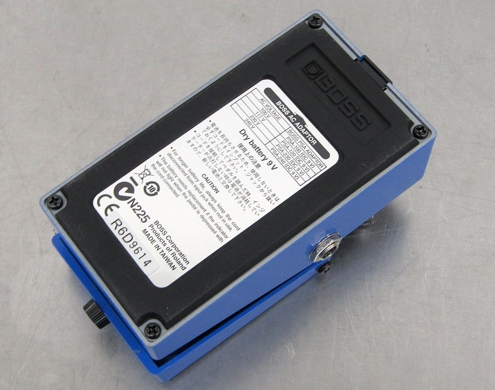 BOSS CS-3 ギター用エフェクター BOSS / CS-3の使い方や特徴等をレビュー。ノイズか少なくクリアーな