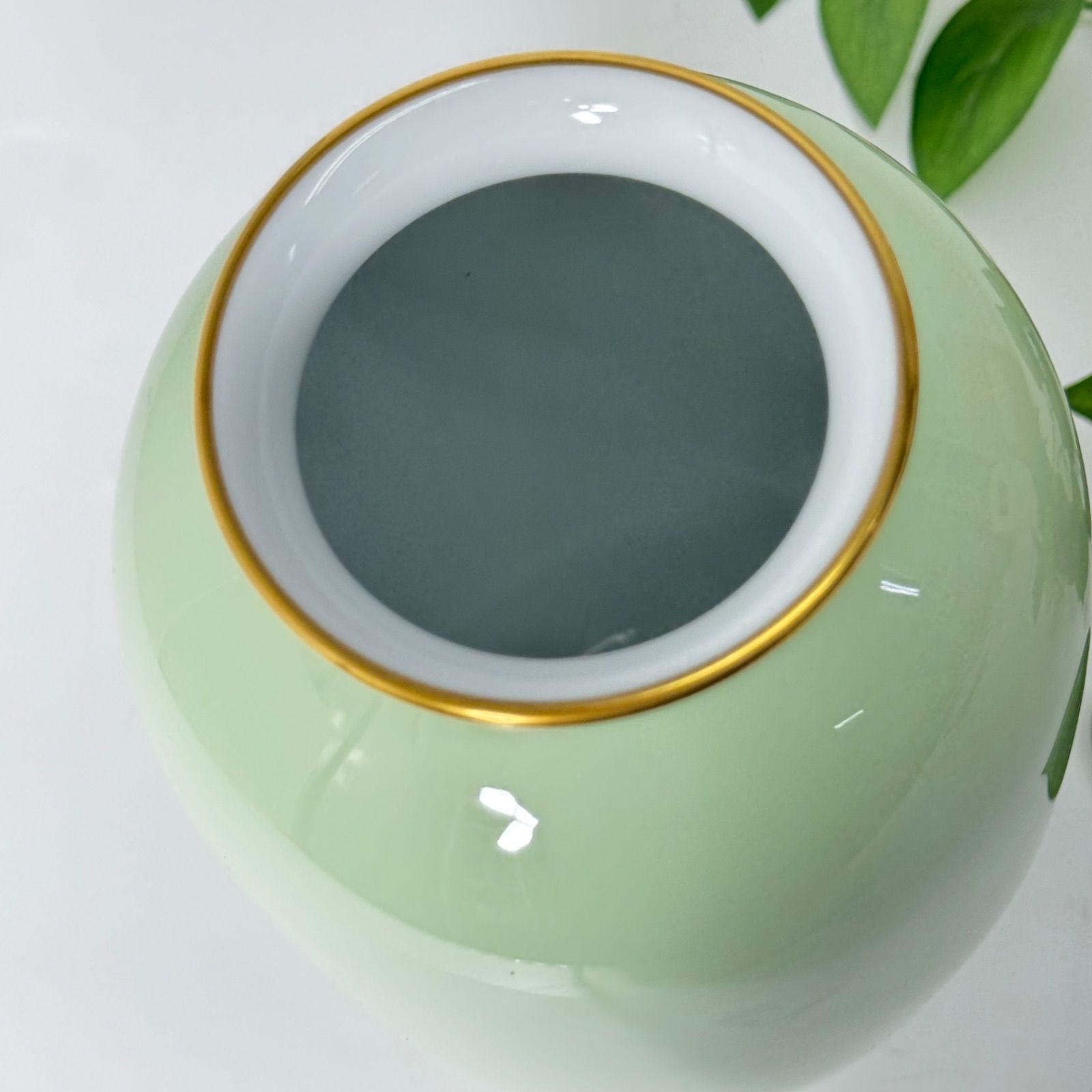 花壷　深川製磁 宮内庁御用達 有田焼窯元 61zAiIOPd7L._AC_SY200_QL15_.jpg