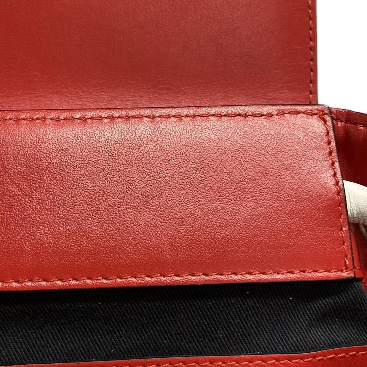 クリスチャンルブタン