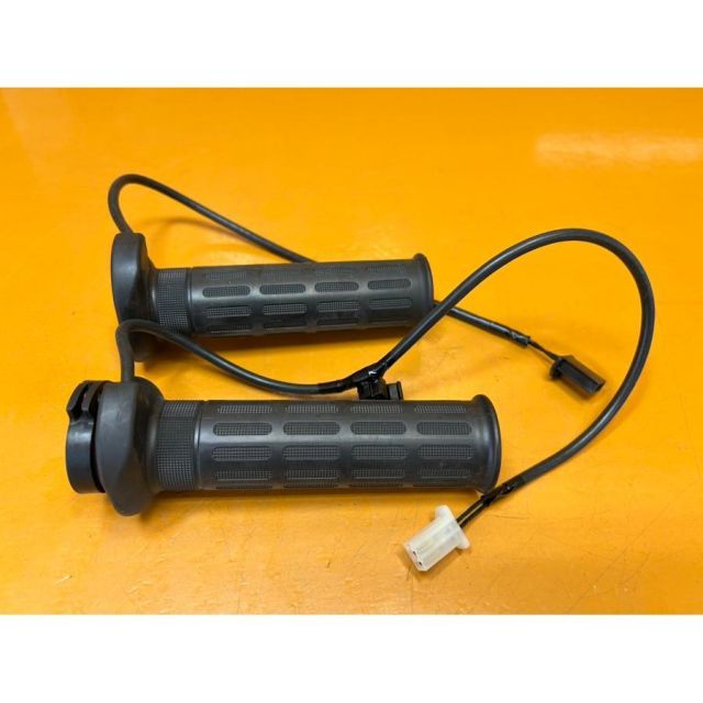 73824 HONDA ホンダ クロスカブ110 JA45 純正グリップヒーター 08T70-K88-B00 BRIGHTFACE_UK