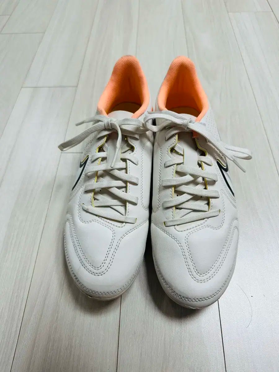 NIKE ナイキ