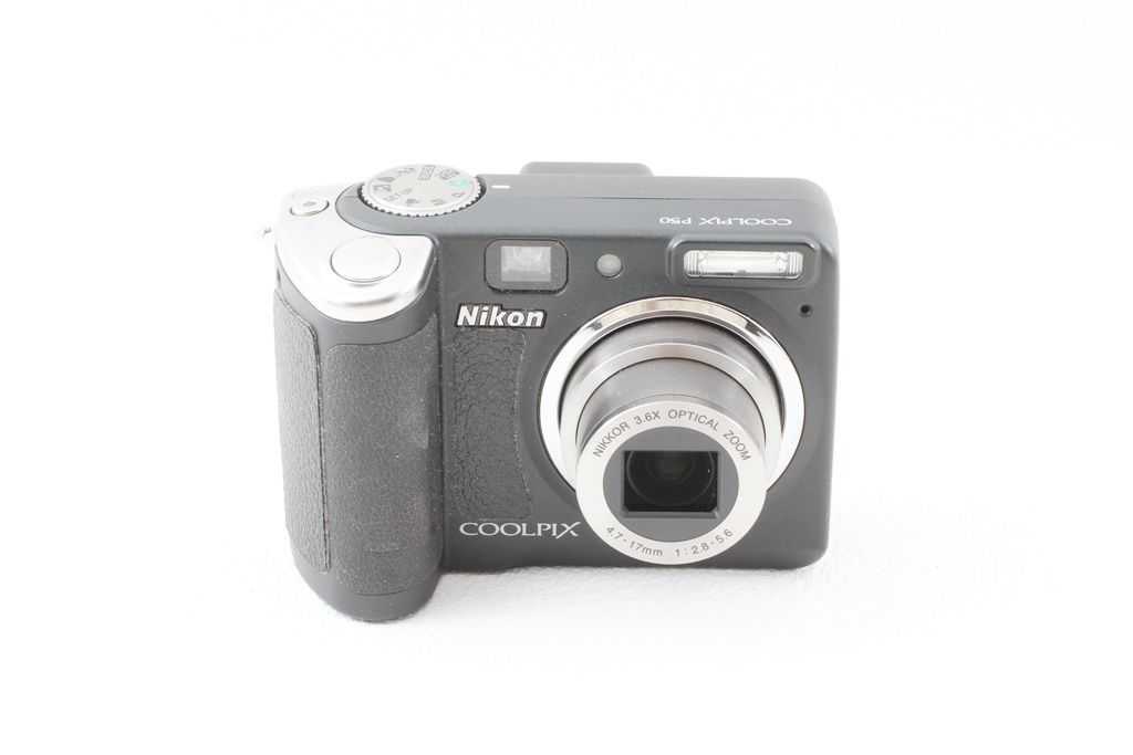 COOLPIX P50