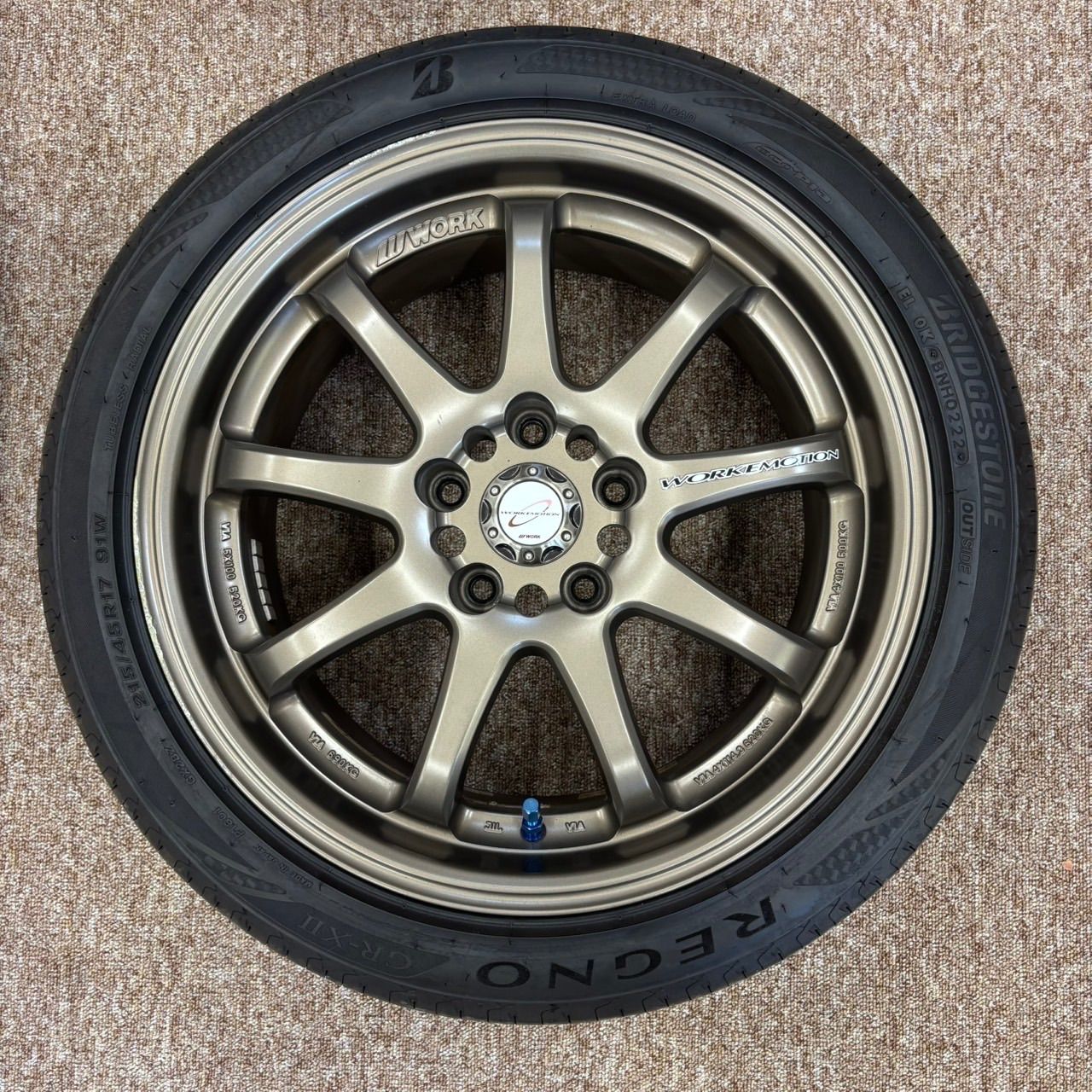 215|45|R17