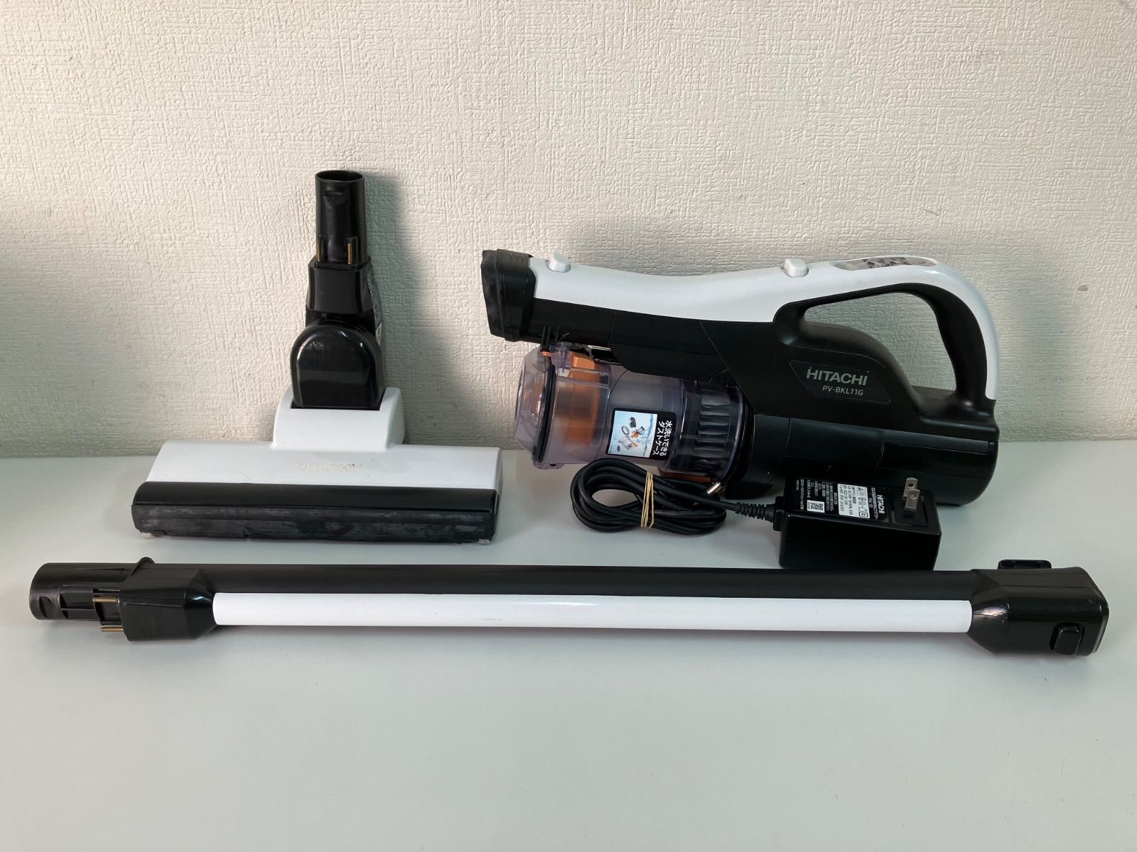 D/ HITACHI 日立 ラクかるスティック 充電式掃除機 PV-BKL11G 2020年製 