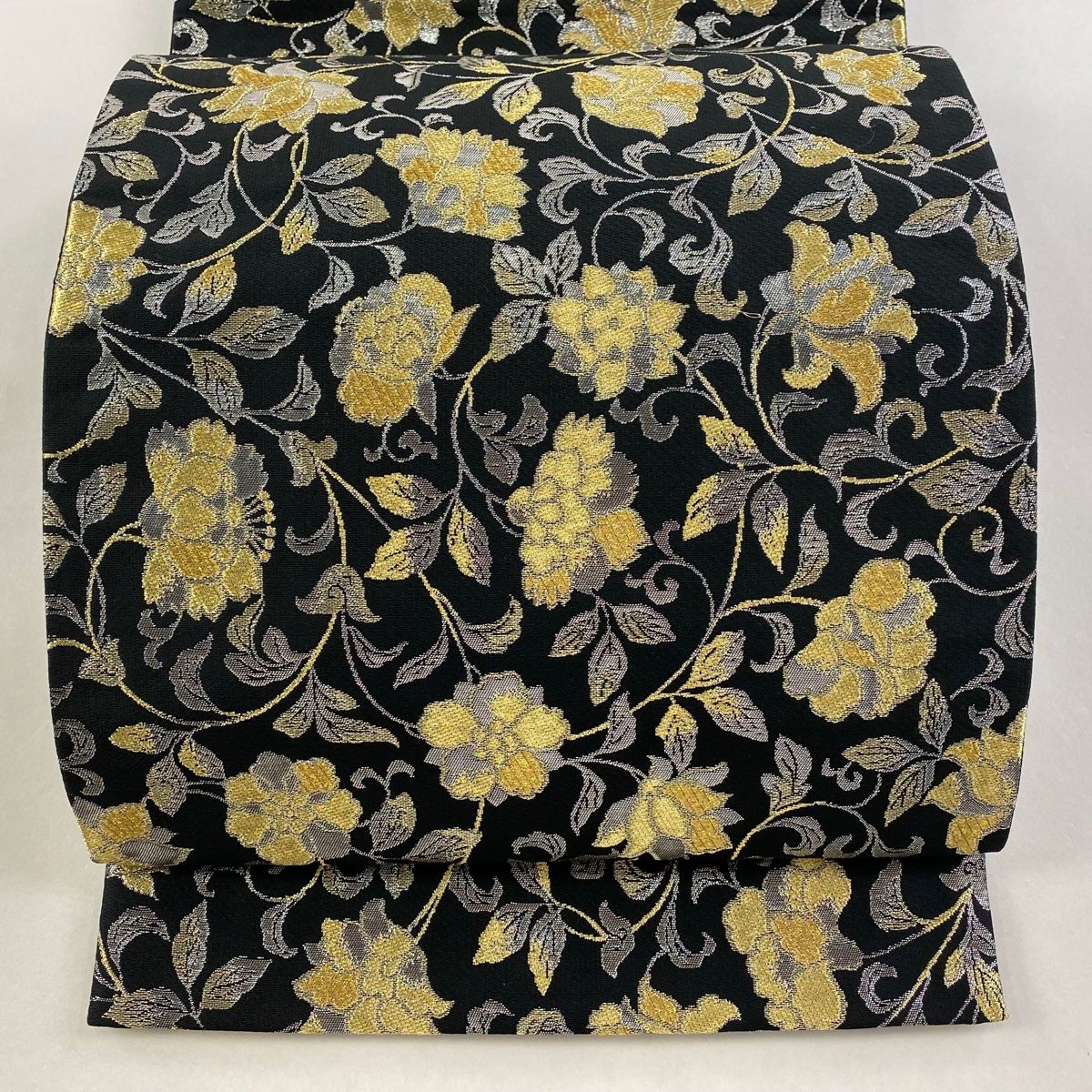袋帯 秀品 花唐草 金銀糸 箔 黒 六通 正絹