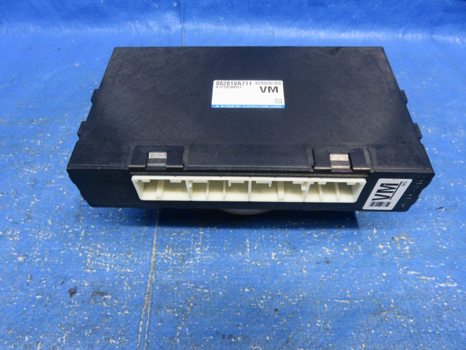 LA6636 スバル VMG レヴォーグ 前期 インテグレーティッドユニット コンピューター 純正 88281VA711 VM4