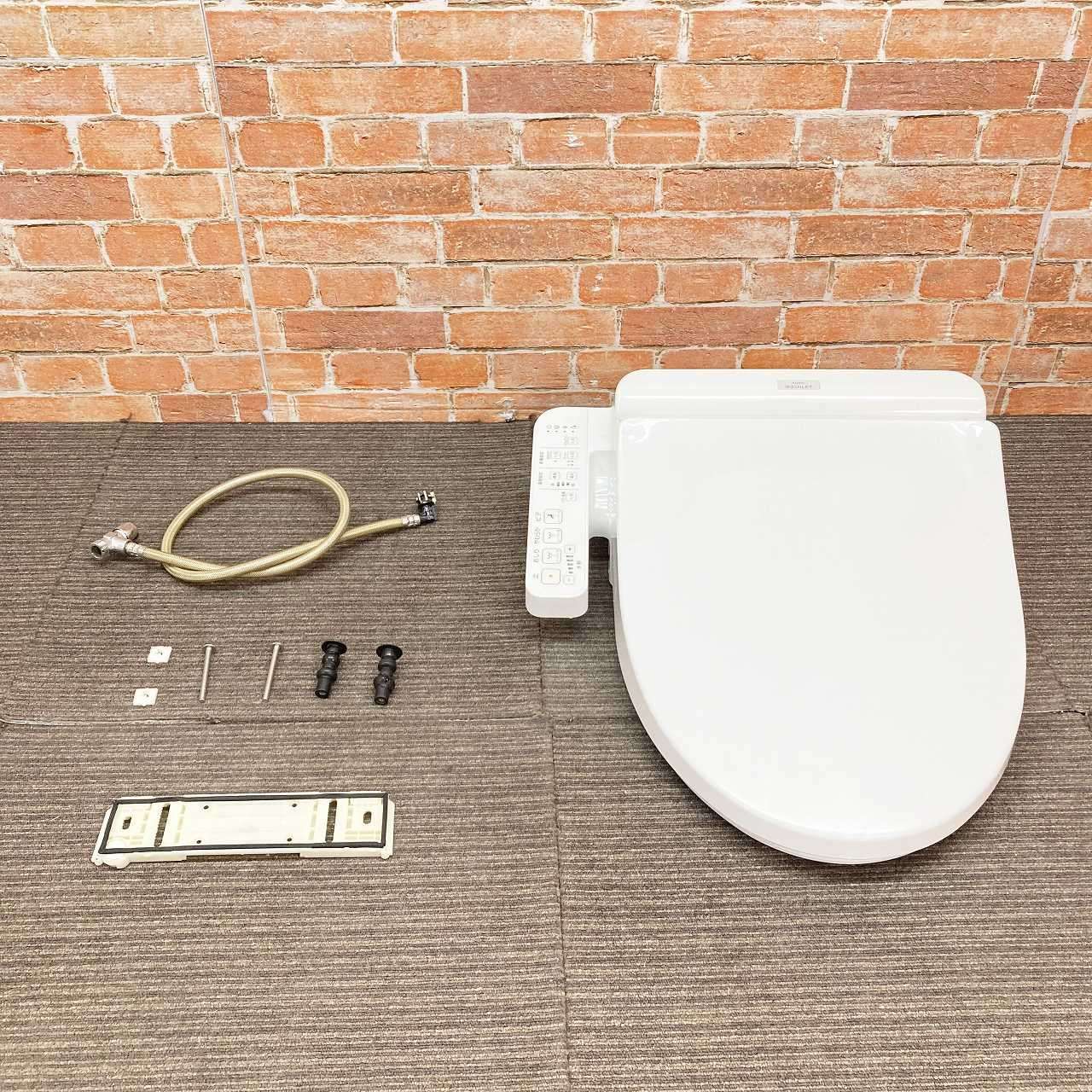 品 TOTO 電気温水便座 ウォシュレット シャワートイレ TCF8HK33 NW1 ホワイト 2J092602