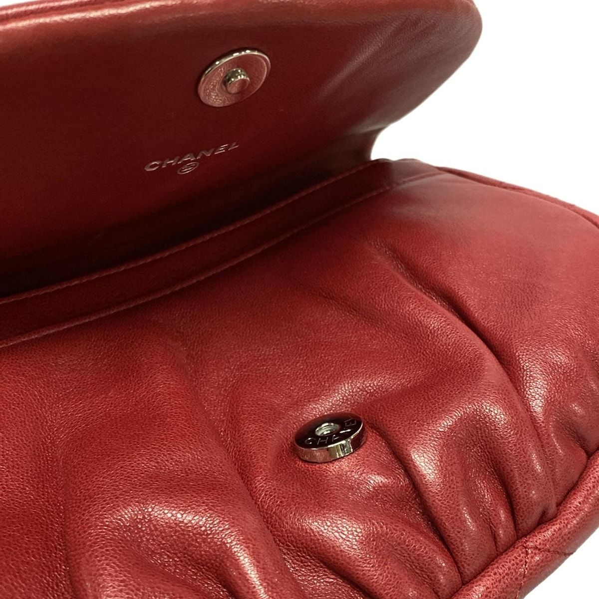 CHANEL(シャネル) 財布 ハーフムーン レッド チェーンウォレット  