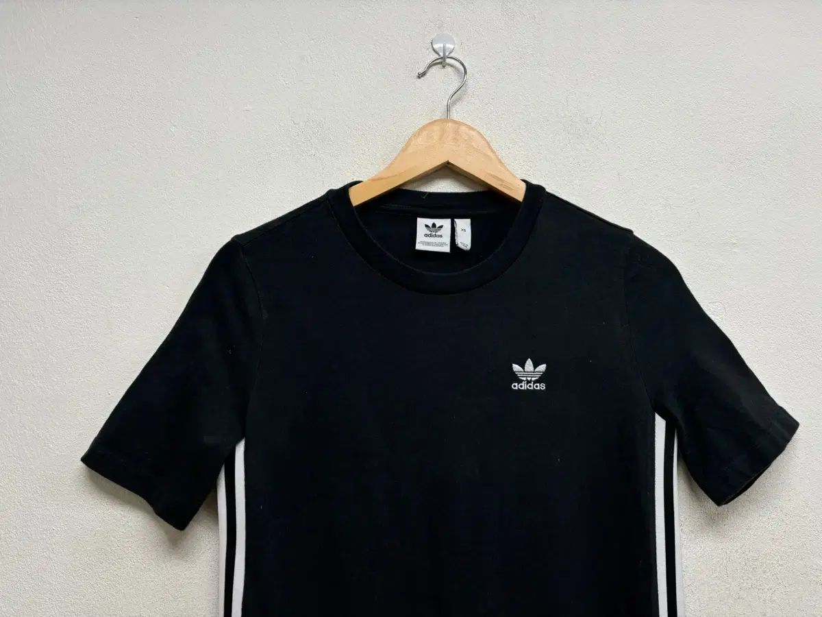 XS