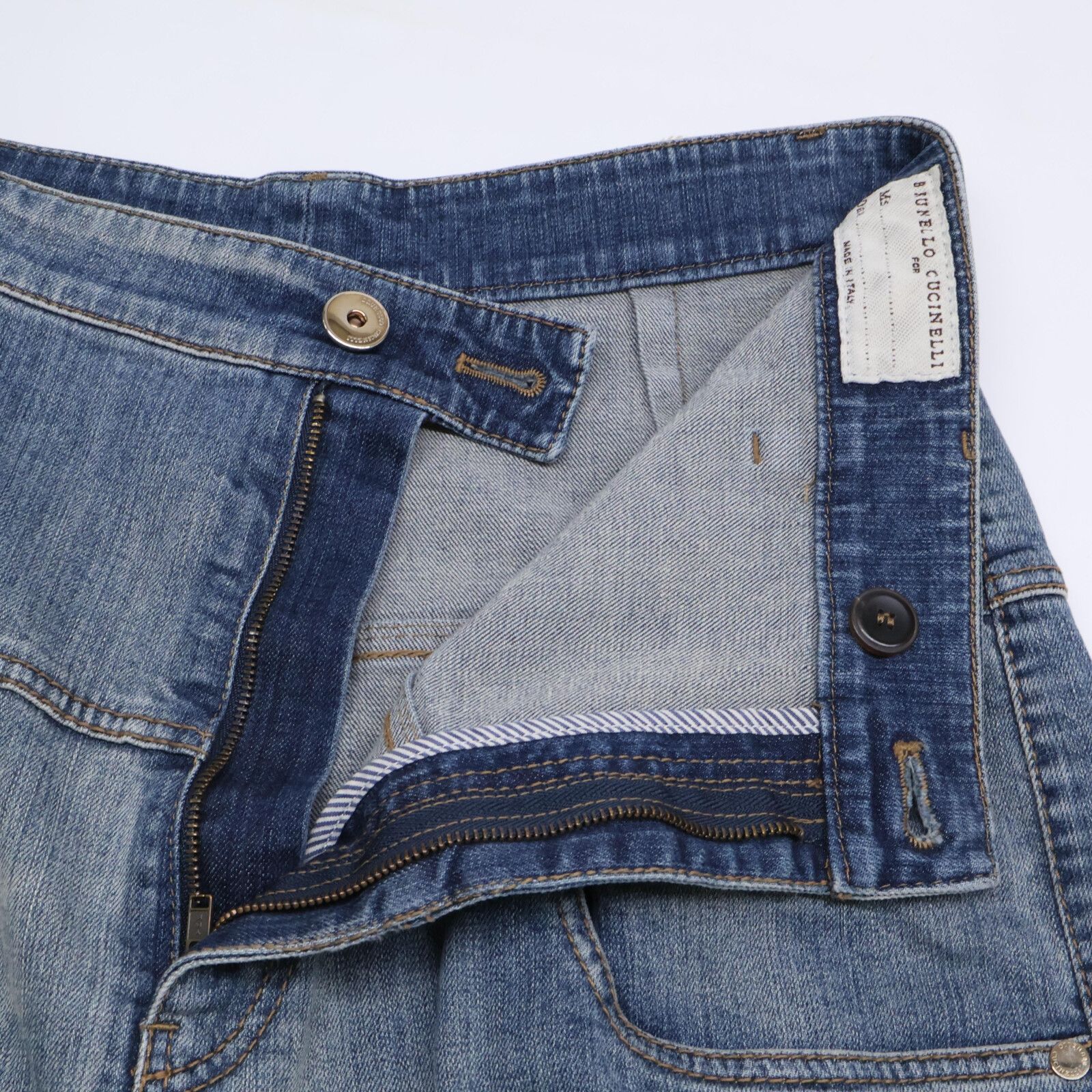 BRUNELLO CUCINELLI　ブルネロクチネリ　ジーンズ　USAサイズ4 2019最新：ブルネロクチネリ(Brunello Cucinelli)国産牛革が調和