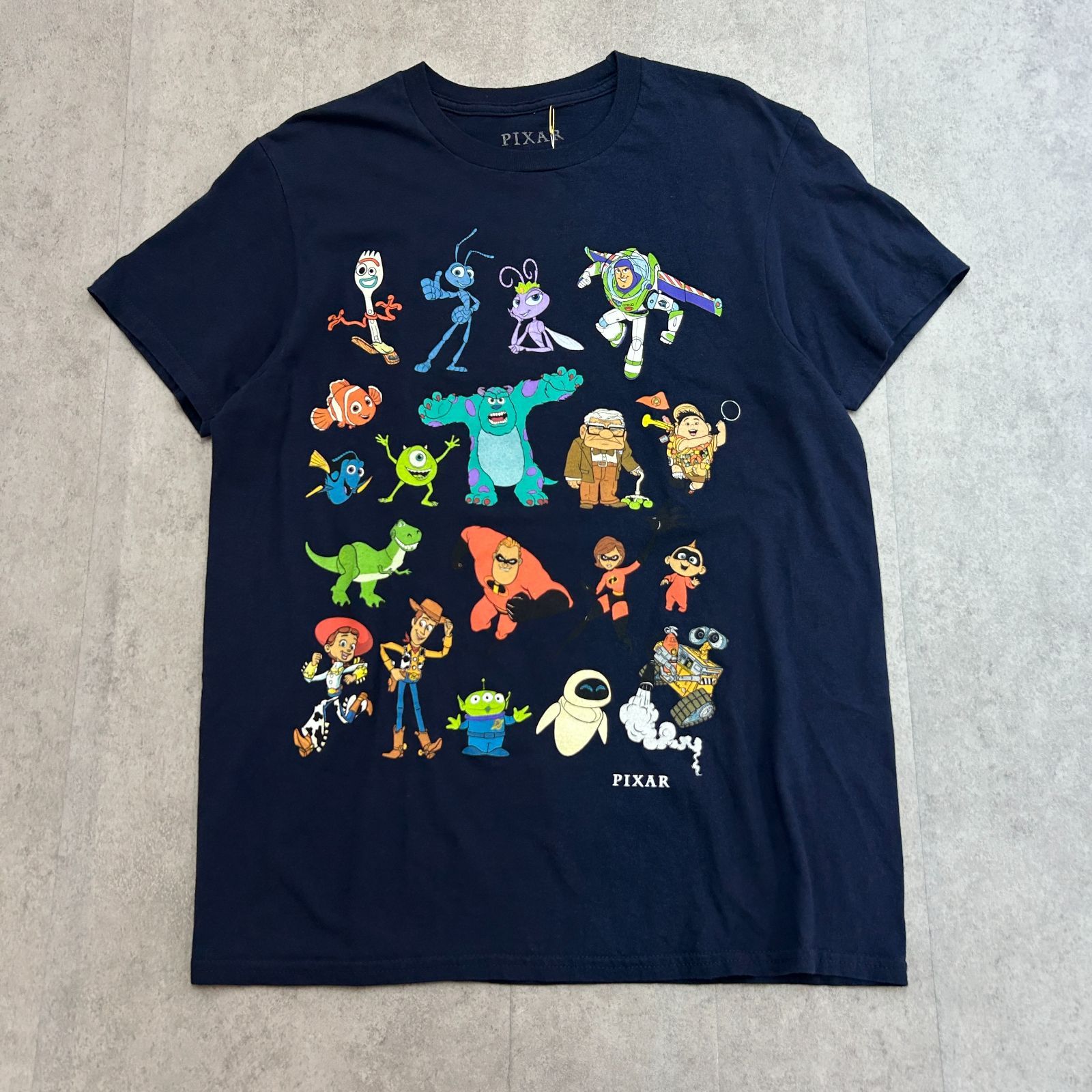 PIXAR ピクサー 人気キャラクター 大集合 トップス 半袖 Tシャツ