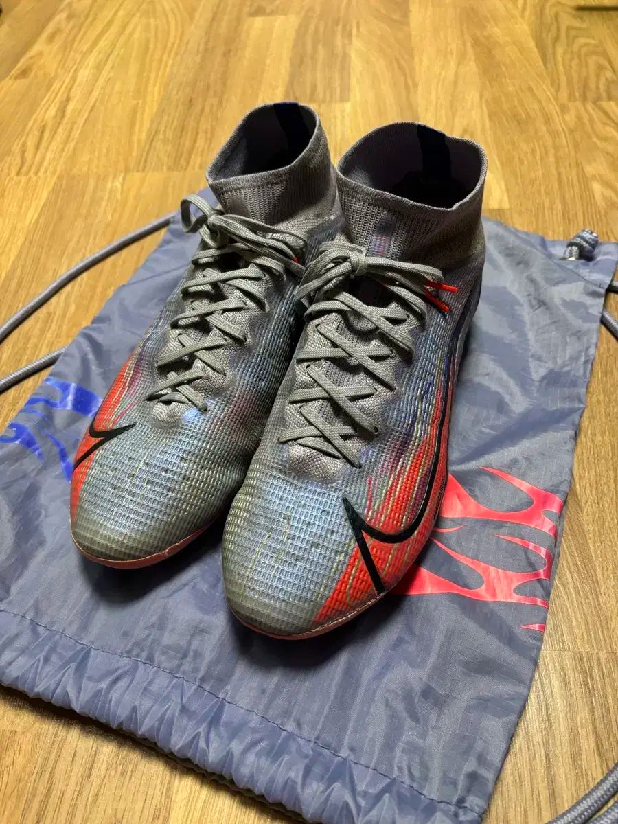 中古美品　正規箱付　ニューバランス　フューエルセル　レベルv4 グレー　27cm 中古美品 正規箱付 ニューバランス フューエルセル レベルv4 グレー