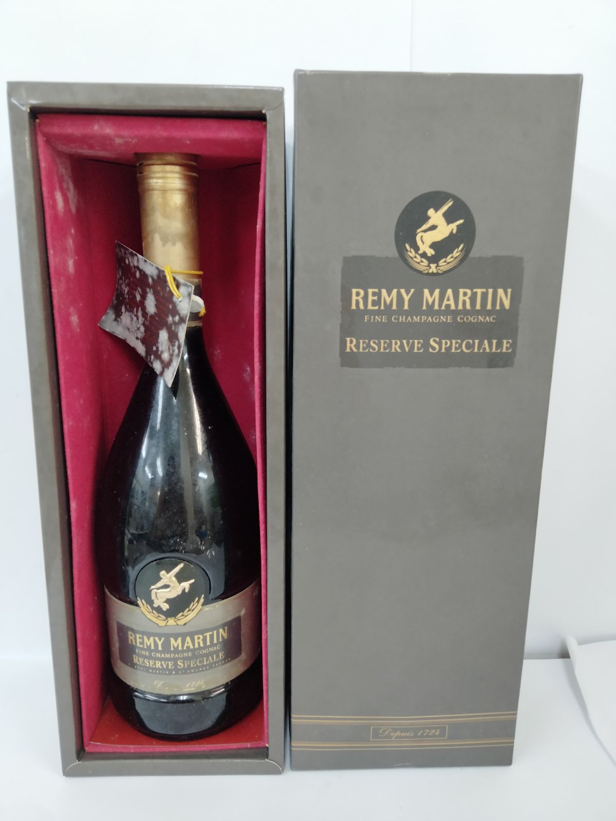未開封 Remy Martin Reserve Special コニャック 700ml 40度 お酒 箱付 