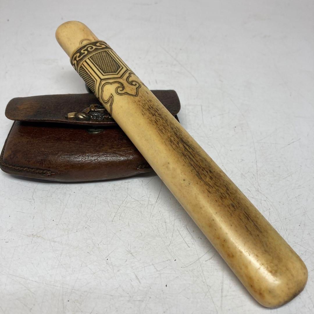 江戸時代　極上彫　骨製煙管筒　煙草入　重さ106g 東H5-1010②トコサ 江戸時代 極上彫 骨製煙管筒 煙草入 重さ106g 東H5-1010②トコサ