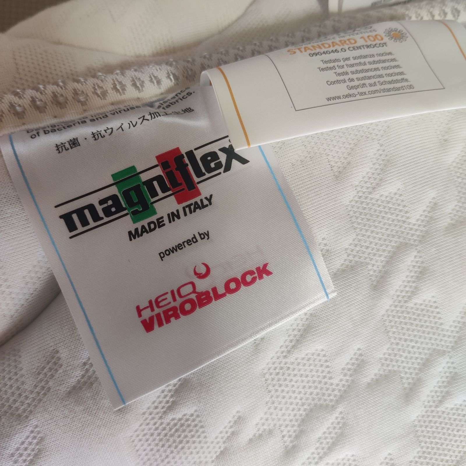 表と裏で異なる寝心地 二層構造の体圧分散で理想の寝姿勢