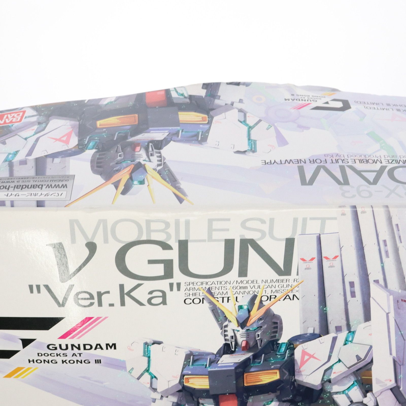 BANDAI - GUNDAM DOCKS AT HONG KONG III限定 MG 1/100 RX-93 νGUNDAM Ver.Ka(GDHKIII LIMITED) 機動戦士ガンダム 逆襲のシャア プラモデル(0230884) バンダイ BANDAI - GUNDAM DOCKS AT HONG KONG III限定 MG 1/100 RX-93