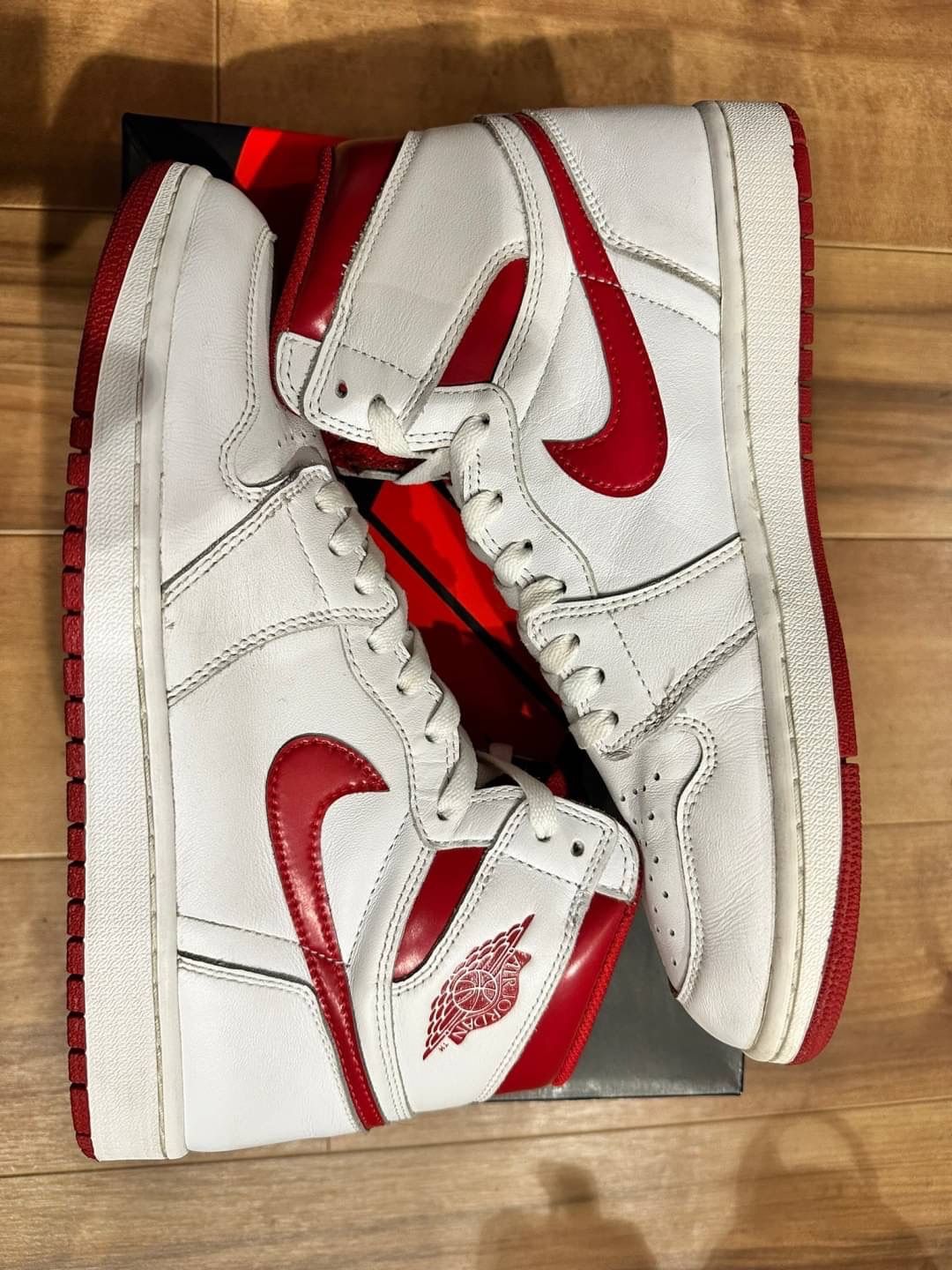 Air Jordan 1 Retro Metallic Red 2017ハイカット