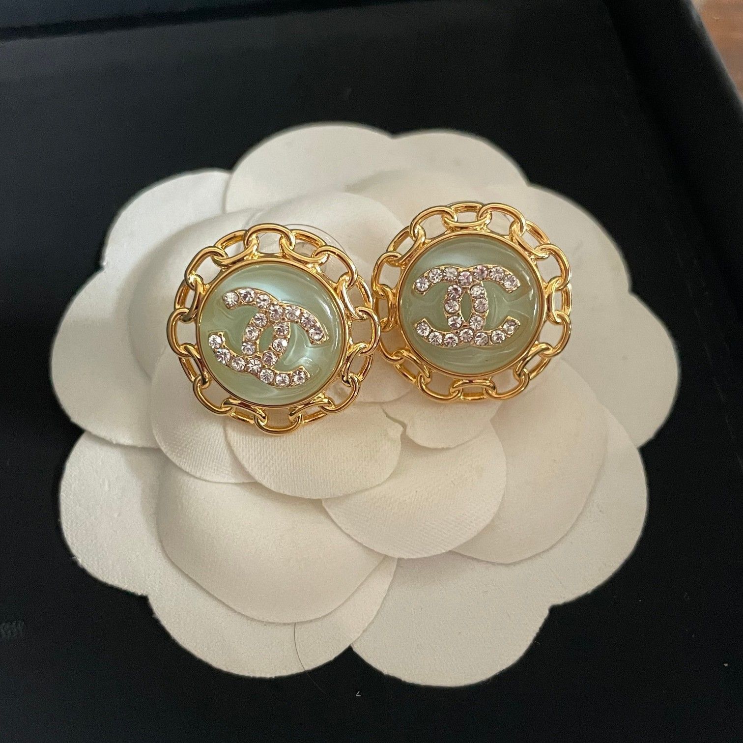 【新品未使用】CHANEL☆定番ピアス CHANEL ココマーク パール ピアス (CHANEL/ピアス) A86506