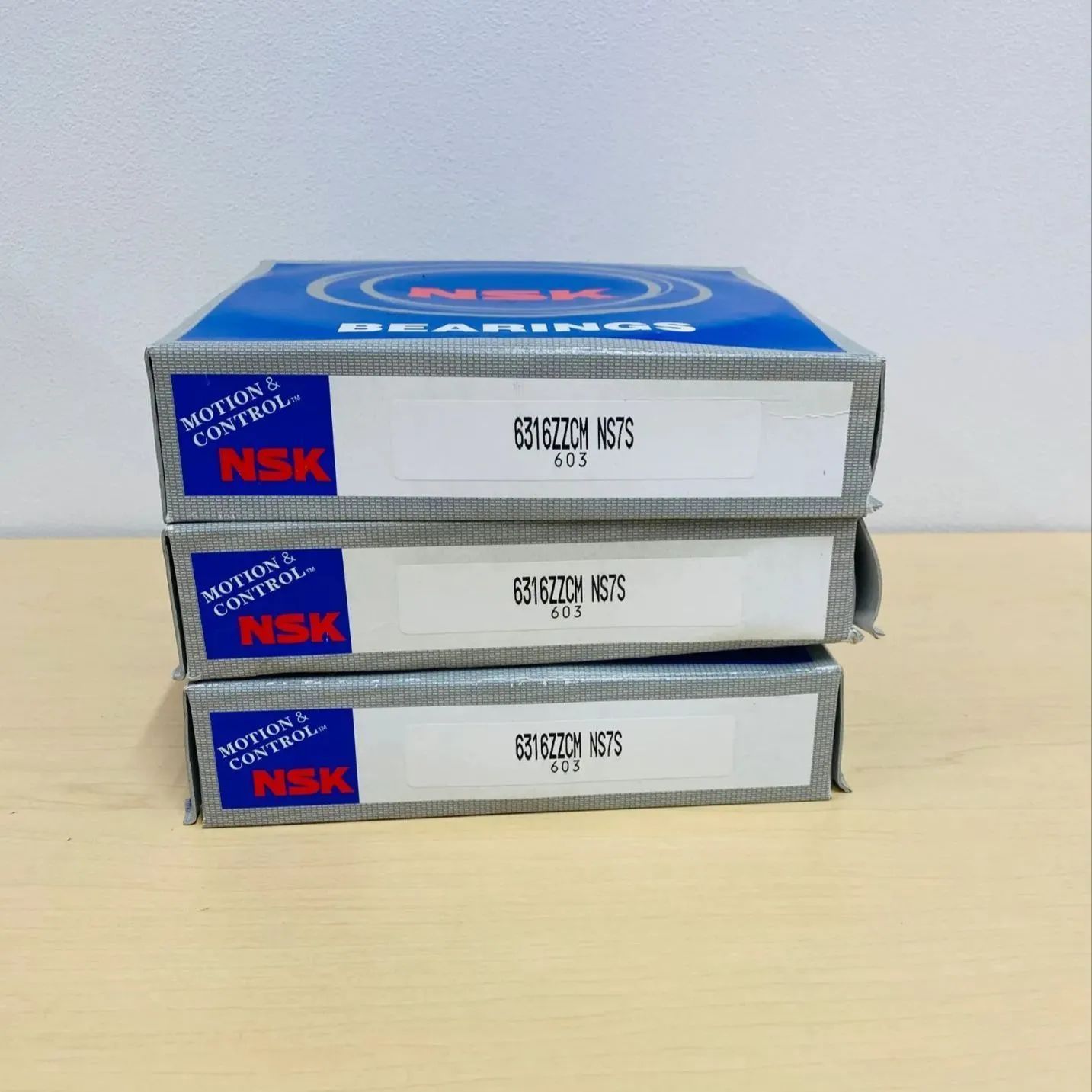 未使用品　NSK【日本精工】　ベアリング　6316ZZCM NS7S　９点セット
