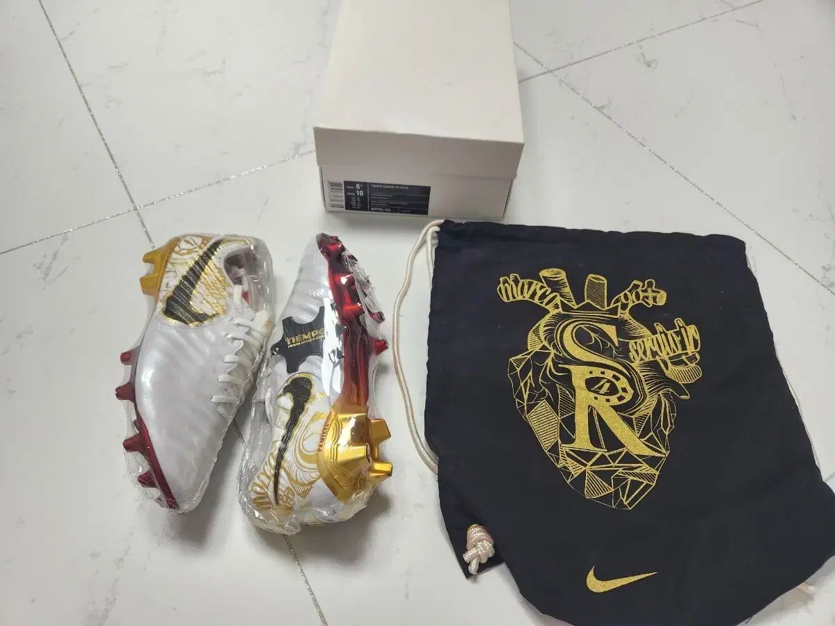 ナイキ ティエンポ レジェンド7 ラモス モデル FG