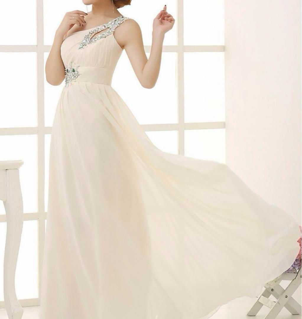 ビジューがオシャレなワンショルダー イブニングドレス?.? - メルカリ