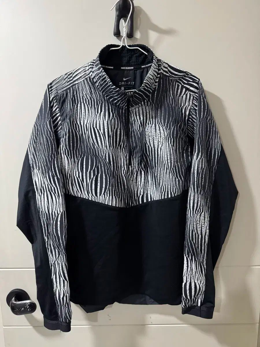 Nike ナイキ フェノム ドライフィット スリーブトップ CK0036 ー 010