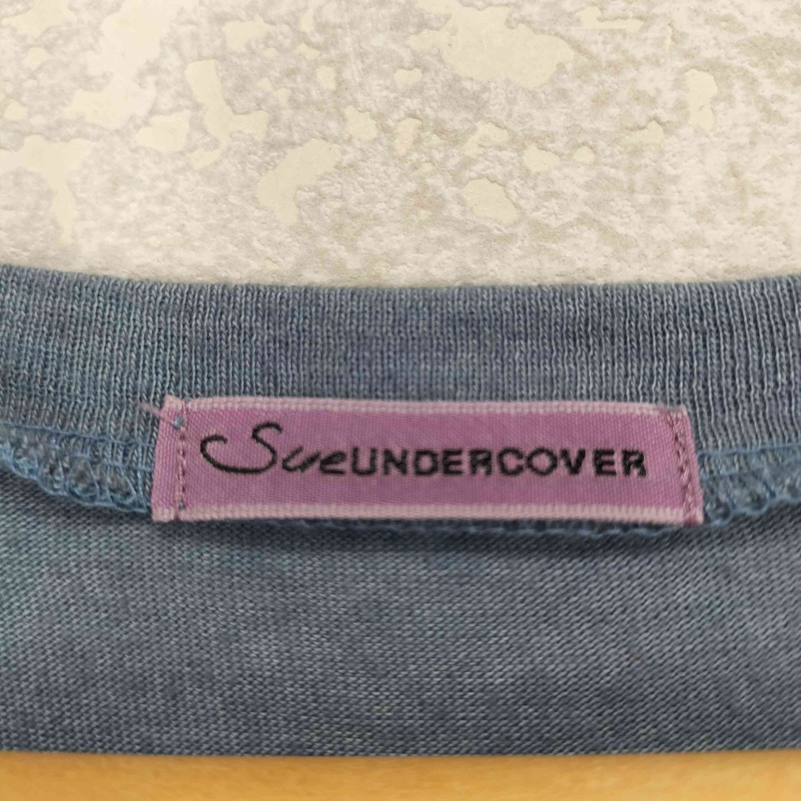SueUNDERCOVER Tシャツ・カットソー レディース スーアンダーカバー 中古　古着 SueUNDERCOVER（スーアンダーカバー）の「SU1B1891-2（Tシャツ
