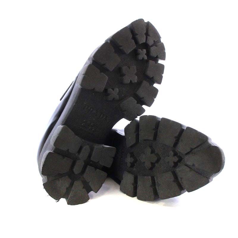 プラダ PRADA プラダ モノリス ブラッシュドレザー ローファー