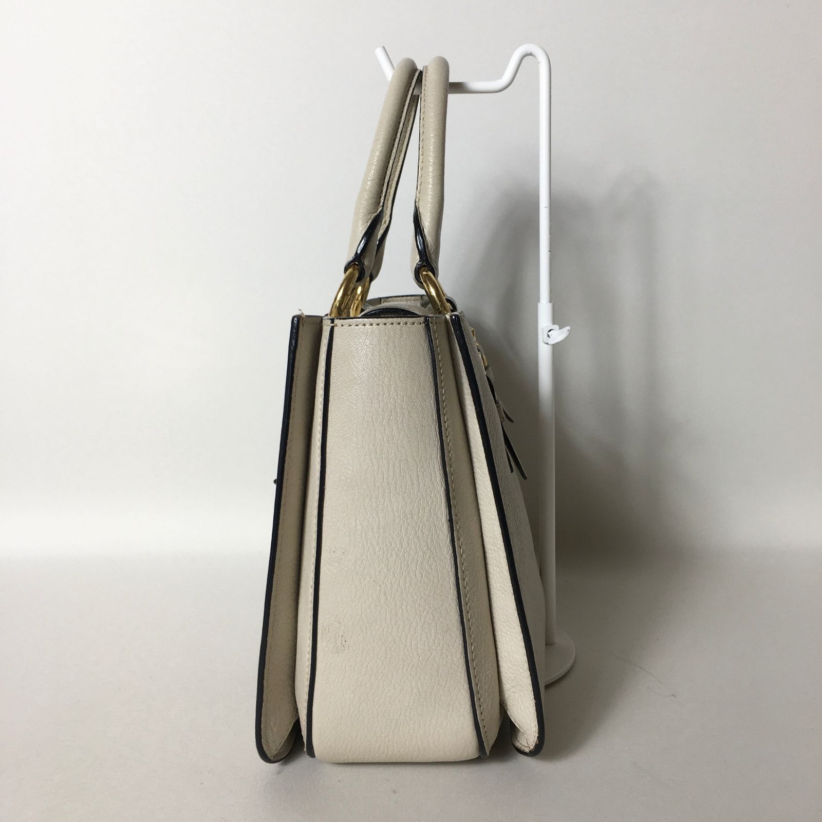 2507-269｜美品｜ミュウミュウ 2WAY ハンドバッグ レザー グレージュ 2507-269｜美品｜ミュウミュウ 2WAY ハンドバッグ レザー