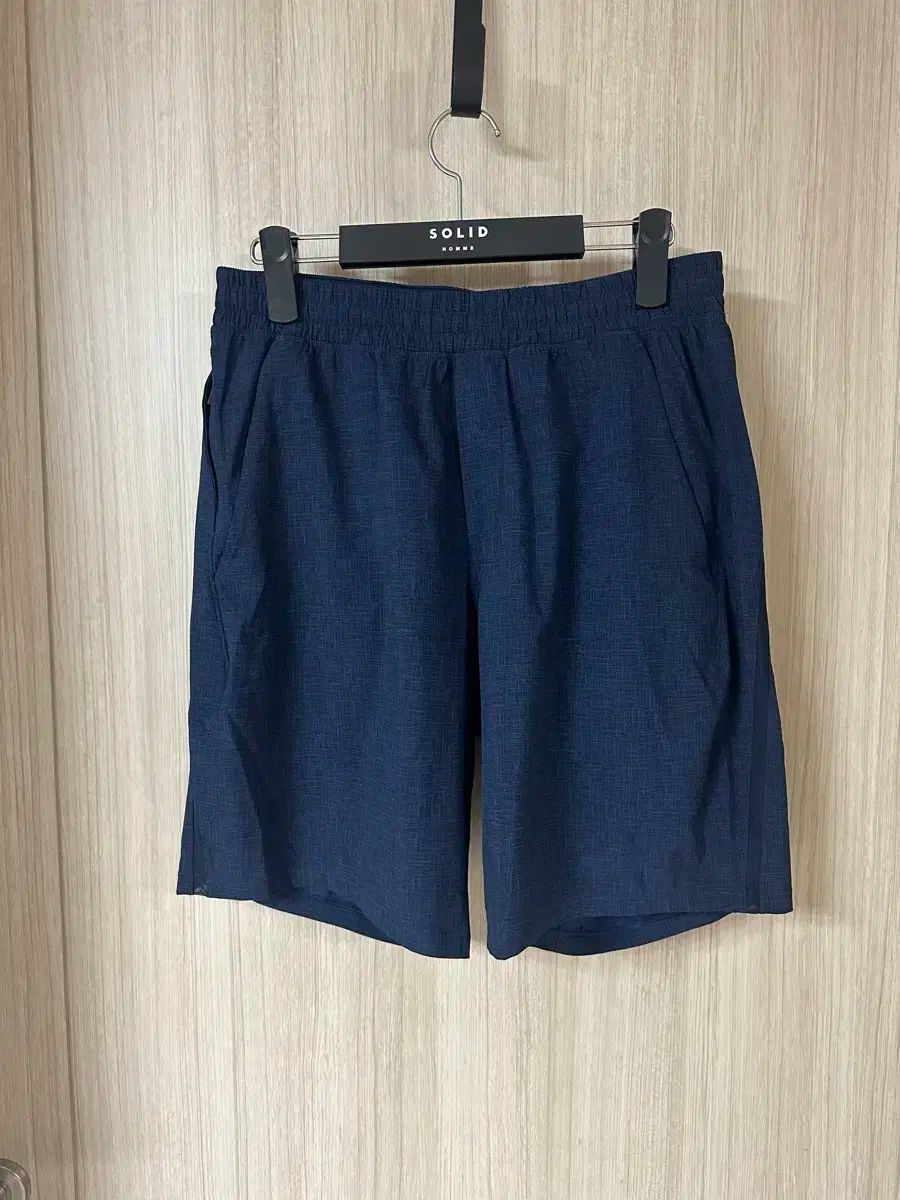 ルルレモン フェイスブレーカー ラインド ショーツ 9インチ