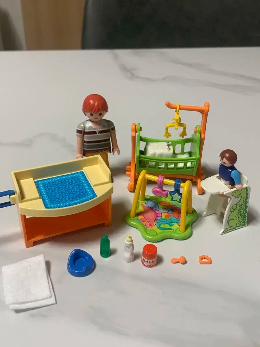 プレイモービル 5304 お父さんと アイ (ベビールーム)