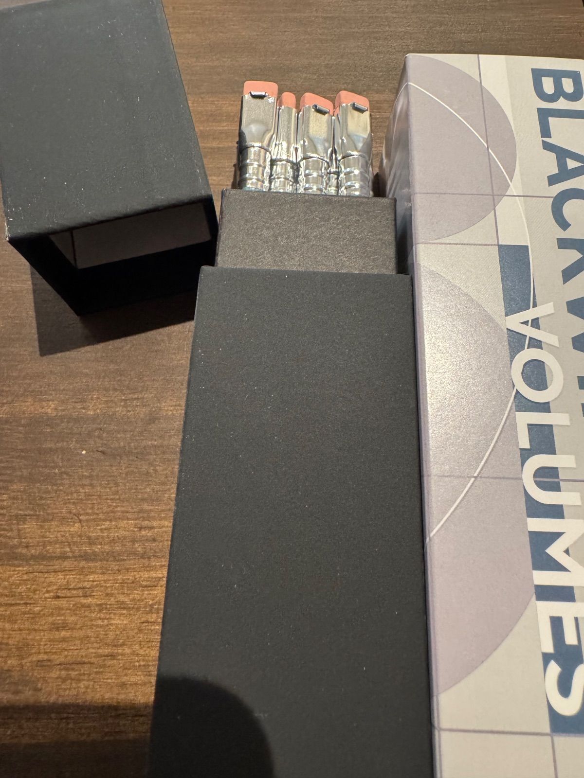 ブラックウィング blackwing