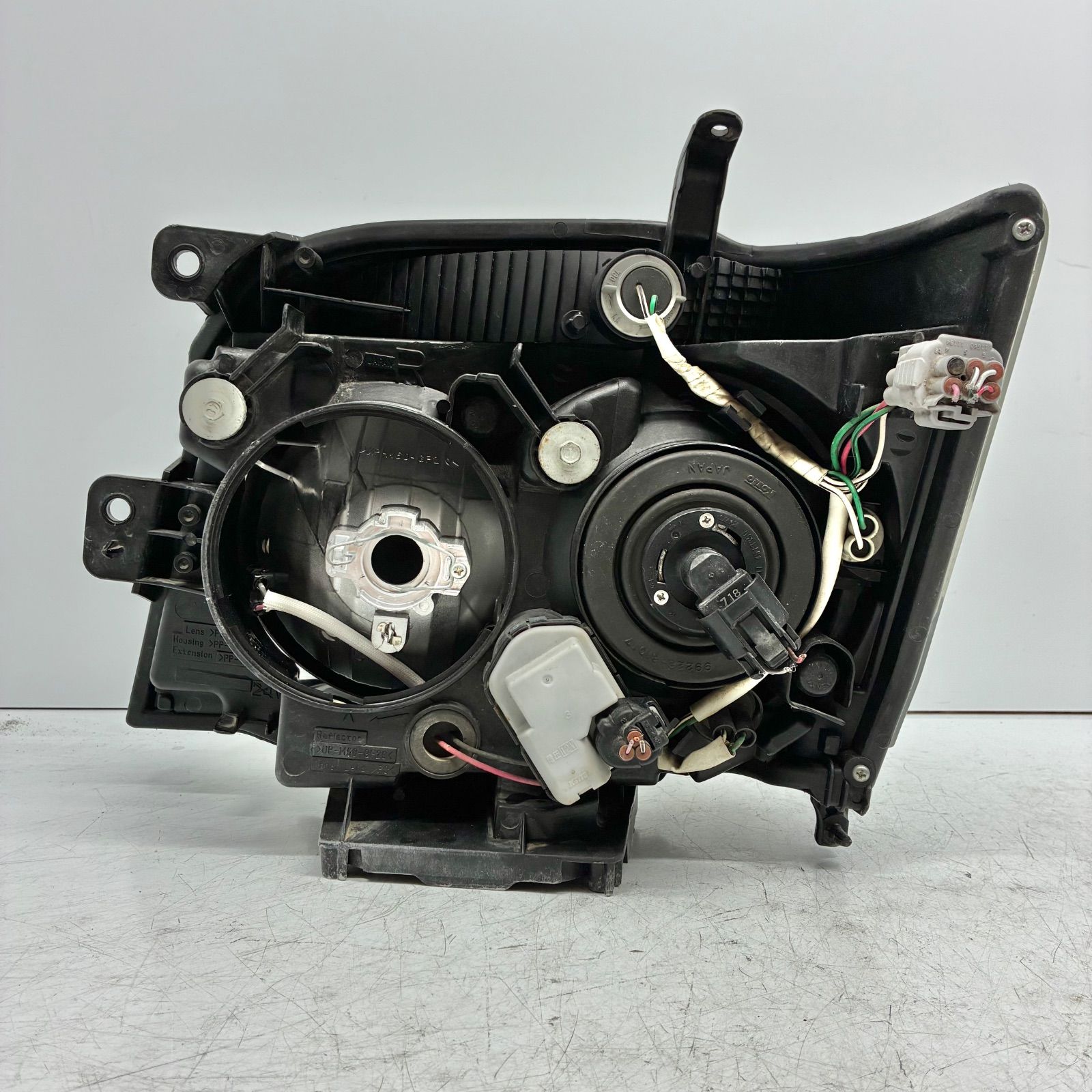 H18年式アトレーワゴンS330G　S320G　ハロゲン　ヘッドライト左右セット ダイハツ S320G/S330G系 アトレーワゴン前期/後期 全グレード